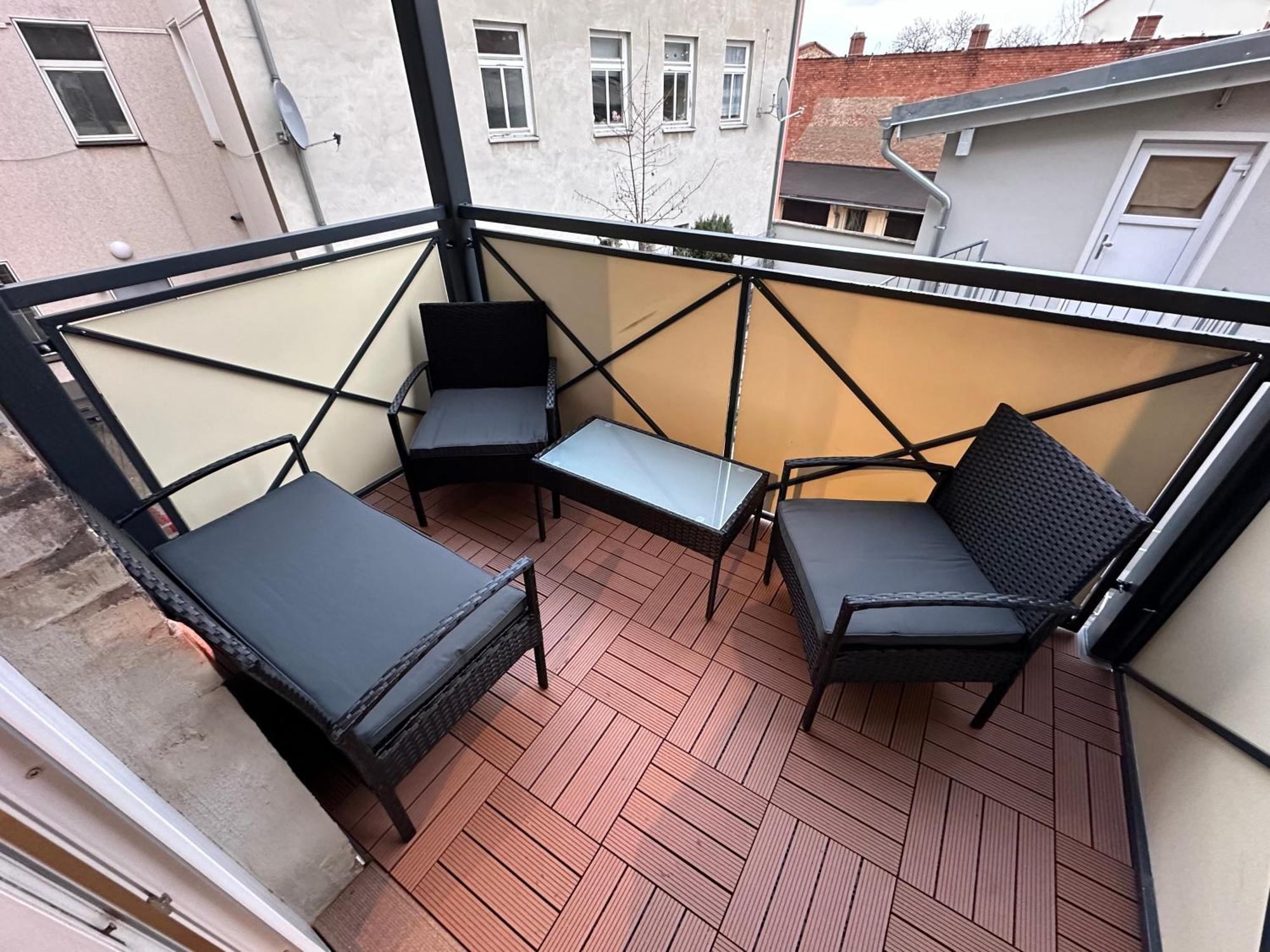 Ferienwohnung Fuer 8 Mit Balkon Erfurt Dış mekan fotoğraf